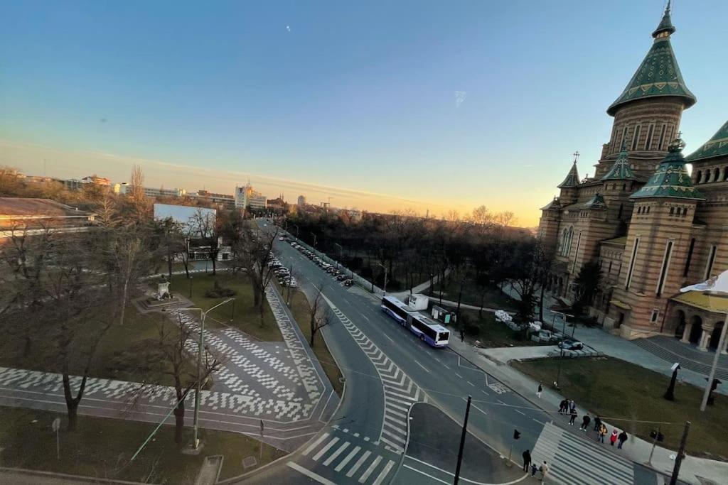Apartment Superb Intr-O Locatie Premium Тімішоара Екстер'єр фото